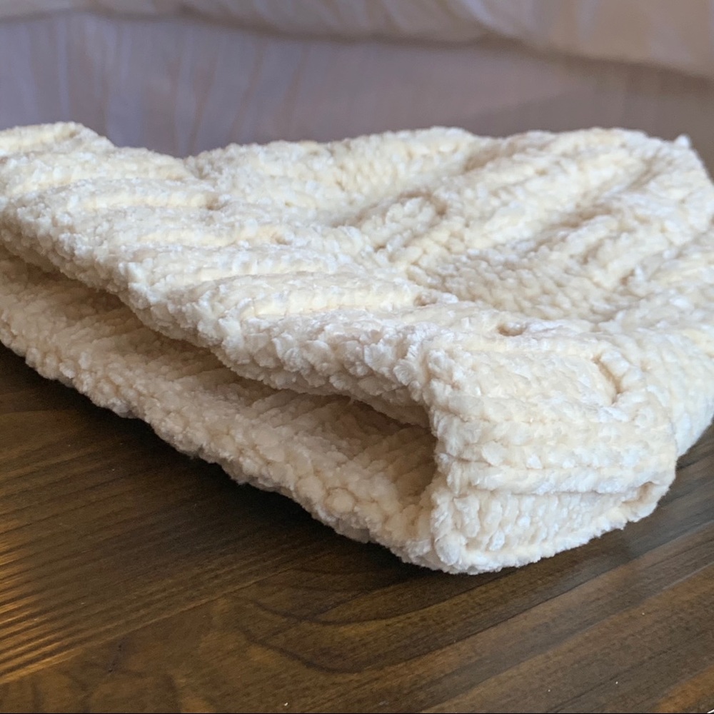 29 Palms Cream Knit Super Soft Beanie Winter Hat - Picture 3 of 6